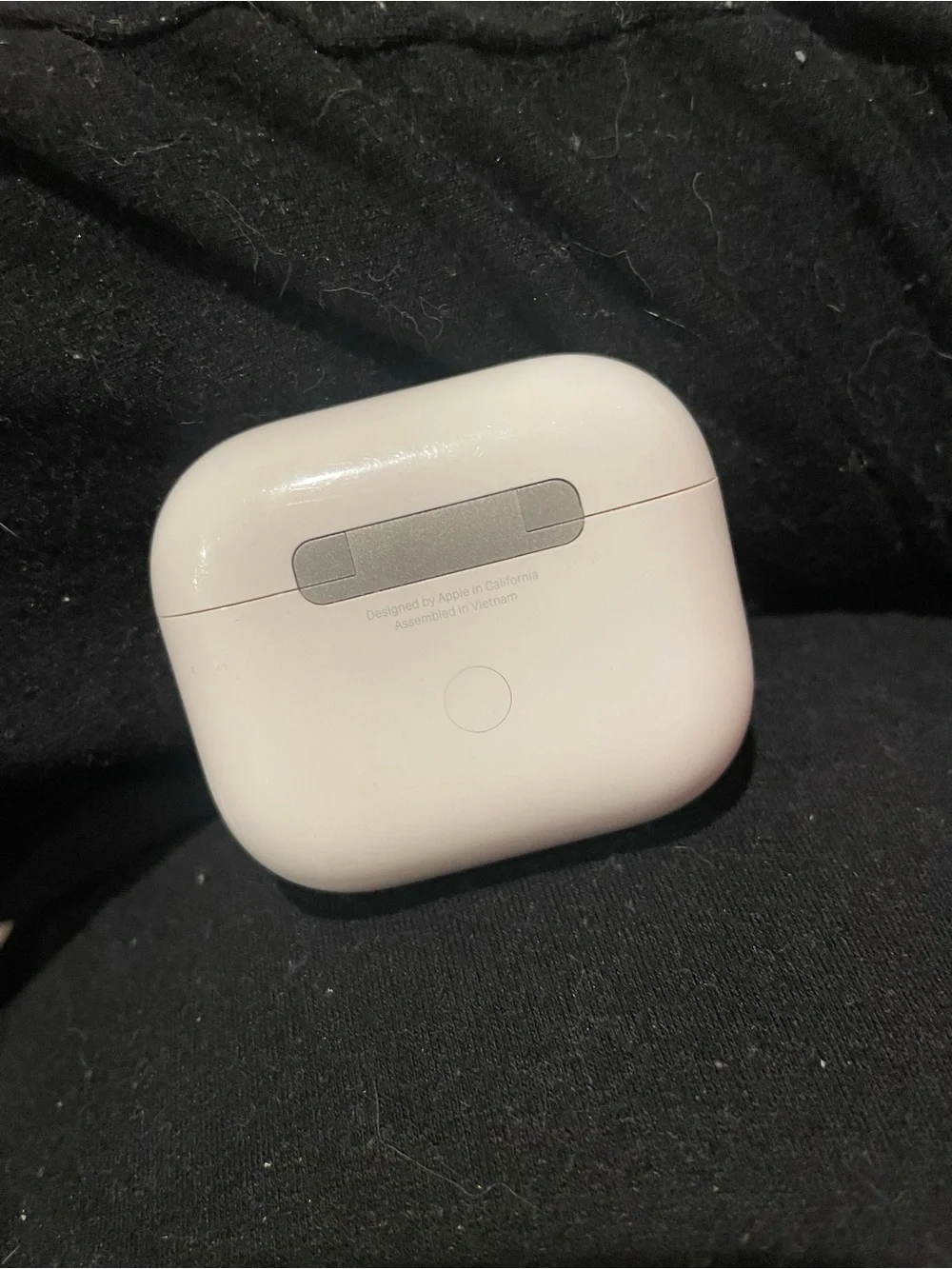 Apple White Earbud Headphones - Open-Ear Design